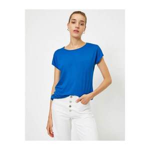 Koton Women's Blue Crew Neck Standard T-shirt vyobraziť