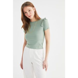 Trendyol Mint Frilly and Ribbed Crop Knitted Blouse vyobraziť