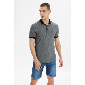 Trendyol Gray Men's Slim Fit Short Sleeve Polo Neck T-shirt vyobraziť