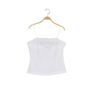 Trendyol White Strap Knitted Blouse vyobraziť