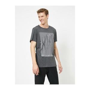 Koton Men's Gray Letter Printed T-Shirt vyobraziť