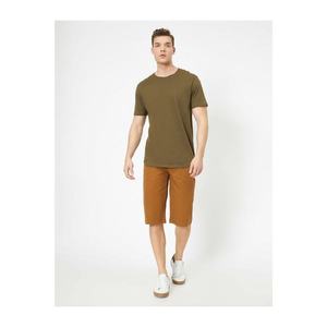Koton Men's Brown Pocket Detailed Shorts vyobraziť