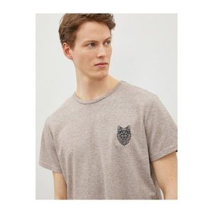 Koton Embroidered T-Shirt Crew Neck Short Sleeve vyobraziť