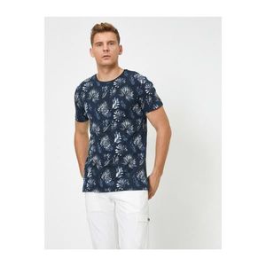 Koton Crew Neck Short Sleeve Floral T-Shirt vyobraziť