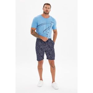 Trendyol Navy Blue Men Regular Fit Shorts & Bermuda vyobraziť