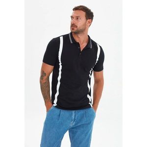 Trendyol Black Men's Slim Fit Short Sleeve Striped Detailed Polo Neck T-shirt vyobraziť