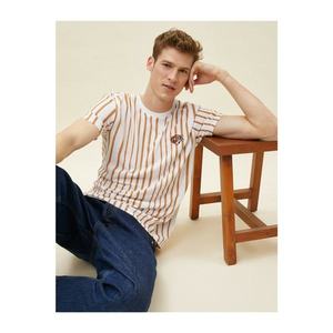 Koton Men's Brown Embroidered Slim Fit Striped Cotton T-Shirt vyobraziť