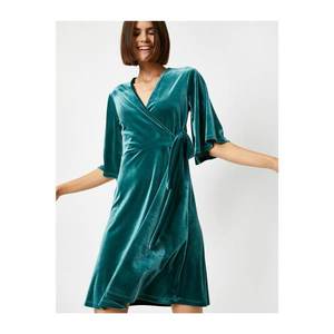 Koton Women's Green Velvet V Collar Baguette Wrap Dress vyobraziť