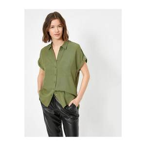 Koton Women's Green Pocket Detailed Shirt vyobraziť