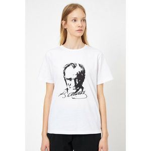 Koton Women's White Ataturk Printed T-Shirt vyobraziť