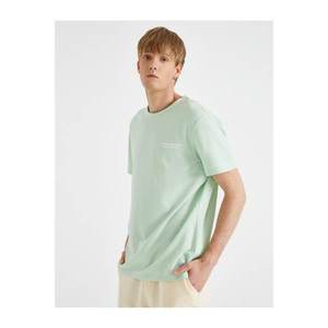 Koton Men's Pistachio Green Slogan T-Shirt Cotton vyobraziť