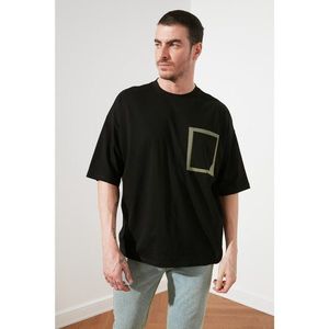 Trendyol Black Male Oversize Short Sleeve Pocket T-Shirt vyobraziť