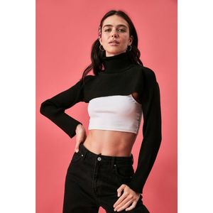Trendyol Black Crop Knitwear Sweater vyobraziť