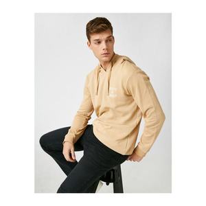 Koton Men's Ecru Printed Hooded Long Sleeve Sweatshirt vyobraziť