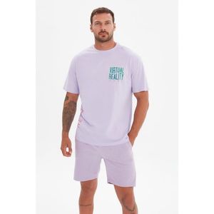 Trendyol Lila Men's Wide Cut Crew Neck Short Sleeve Printed T-Shirt vyobraziť