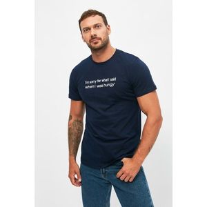 Trendyol Navy Blue Men Regular Fit T-Shirt vyobraziť