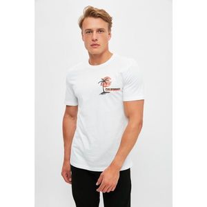 Trendyol White Men's Slim Fit T-Shirt vyobraziť