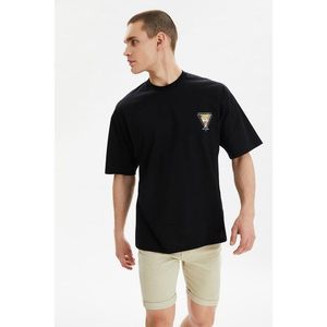 Trendyol Black Men's Wide Fit Short Sleeve Printed T-Shirt vyobraziť
