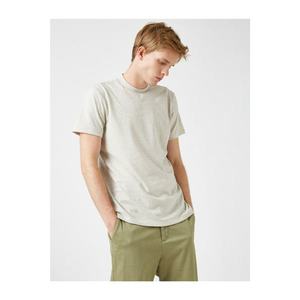 Koton Men's Gray Short Sleeve High Neck Cotton T-shirt vyobraziť