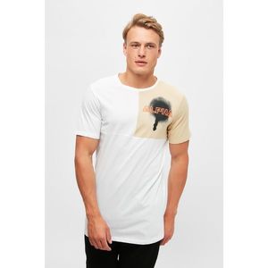 Trendyol White Men's Long Fit Crew Neck Short Sleeve Printed T-Shirt vyobraziť