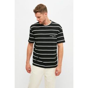 Trendyol Black Men's Striped T-Shirt vyobraziť