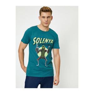 Koton Men's green Rick And Morty Licensed Printed Short Sleeve T-shirt vyobraziť