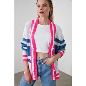 Trendyol Ekru Striped Color Block Knitwear Cardigan vyobraziť