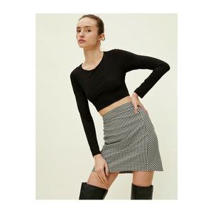 Koton Women's Checkered Black Checkered Mini Skirt vyobraziť