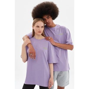 Trendyol Lila Unisex Oversize T-Shirt vyobraziť