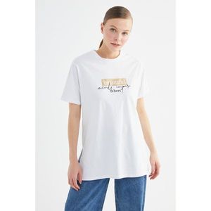 Trendyol White Printed Knitted Tunic T-shirt vyobraziť