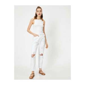 Koton Women's White Cotton High Waist Belt Mom Jeans vyobraziť