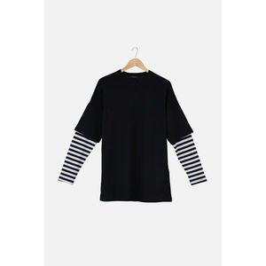 Trendyol Black Sleeve Detailed Tunic T-shirt vyobraziť
