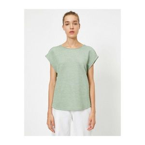 Koton Women's Green V Neck Short Sleeve T-shirt with Back Detail vyobraziť
