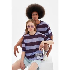 Trendyol Purple Unisex Oversize Fit Striped T-Shirt vyobraziť