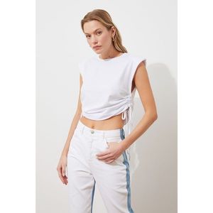 Trendyol White Gathered Detailed Padded Basic Knitted T-Shirt vyobraziť