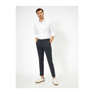 Koton Pocket Detailed Checked Slim Fit Trousers vyobraziť