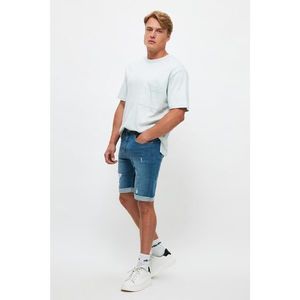 Trendyol Blue Men's Slim Fit Destroyed Shorts & Bermuda vyobraziť