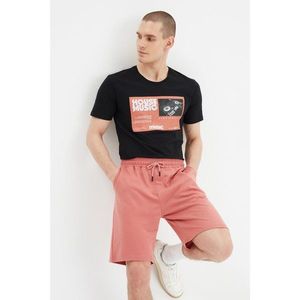 Trendyol Dried Rose Men's Regular Fit Shorts & Bermuda vyobraziť