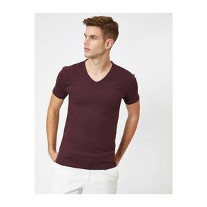 Koton Men's Burgundy V Collar Flexible Fabric Super Slim Fit Basic T-shirt vyobraziť