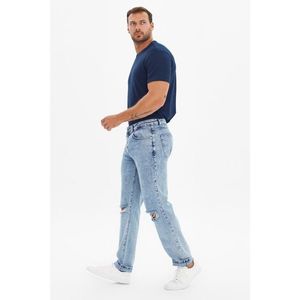 Trendyol Blue Male Destroyed Straight Fit Jeans vyobraziť