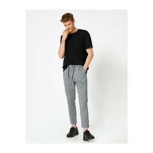 Koton Men's Gray Tapared Fit Cotton Waist Baggy Trousers vyobraziť