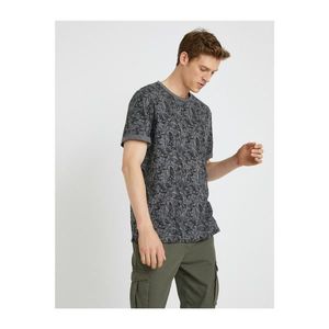 Koton Men's Gray Patterned T-Shirt Cotton Short Sleeve Regular Fit vyobraziť