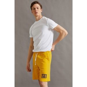Koton Men's Yellow Printed Pocket Cotton Shorts vyobraziť