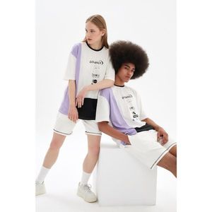 Trendyol White Unisex Oversize Color Block T-Shirt vyobraziť