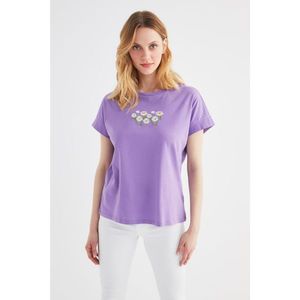 Trendyol Purple Embroidered Low Shoulder Basic Knitted T-Shirt vyobraziť