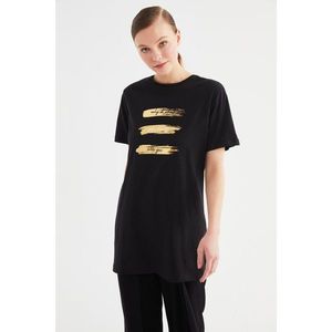 Trendyol Black Printed Knitted Tunic T-shirt vyobraziť