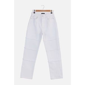 Trendyol White Tassel Detailed High Waist Straight Jeans vyobraziť
