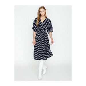 Koton Striped Midi Wrapped Dress vyobraziť