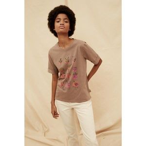 Trendyol Brown 100% Organic Cotton Printed Knitted T-Shirt vyobraziť