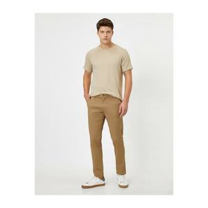 Koton Men's Brown Pocket Detailed Slim Fit Trousers vyobraziť